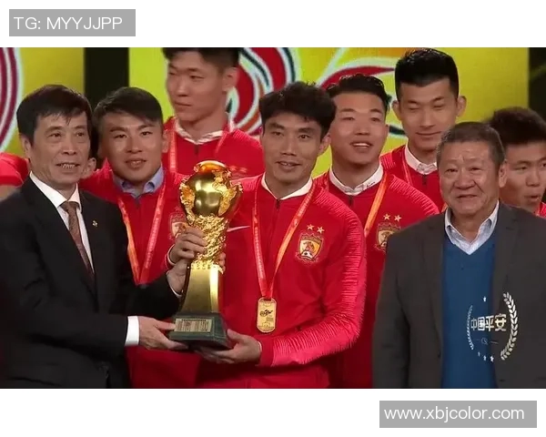 广州恒大主场迎战大连一方力争三分争夺联赛冠军荣耀