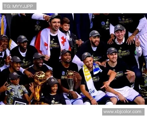 勇士队力克湖人队,晋级总决赛:不屈的勇士再创辉煌 勇士队力克湖人队,晋级总决赛:不屈的勇士再创辉煌