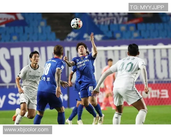 蔚山现代与济州联激战正酣比分胶着精彩瞬间回顾 蔚山现代与济州联激战正酣比分胶着精彩瞬间回顾